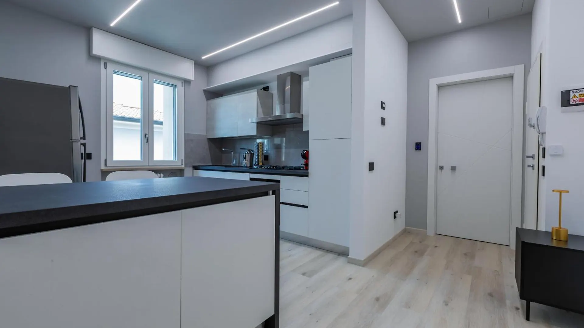 ゲストハウス Verona Borgo Roma Luxury Rooms & Apartment