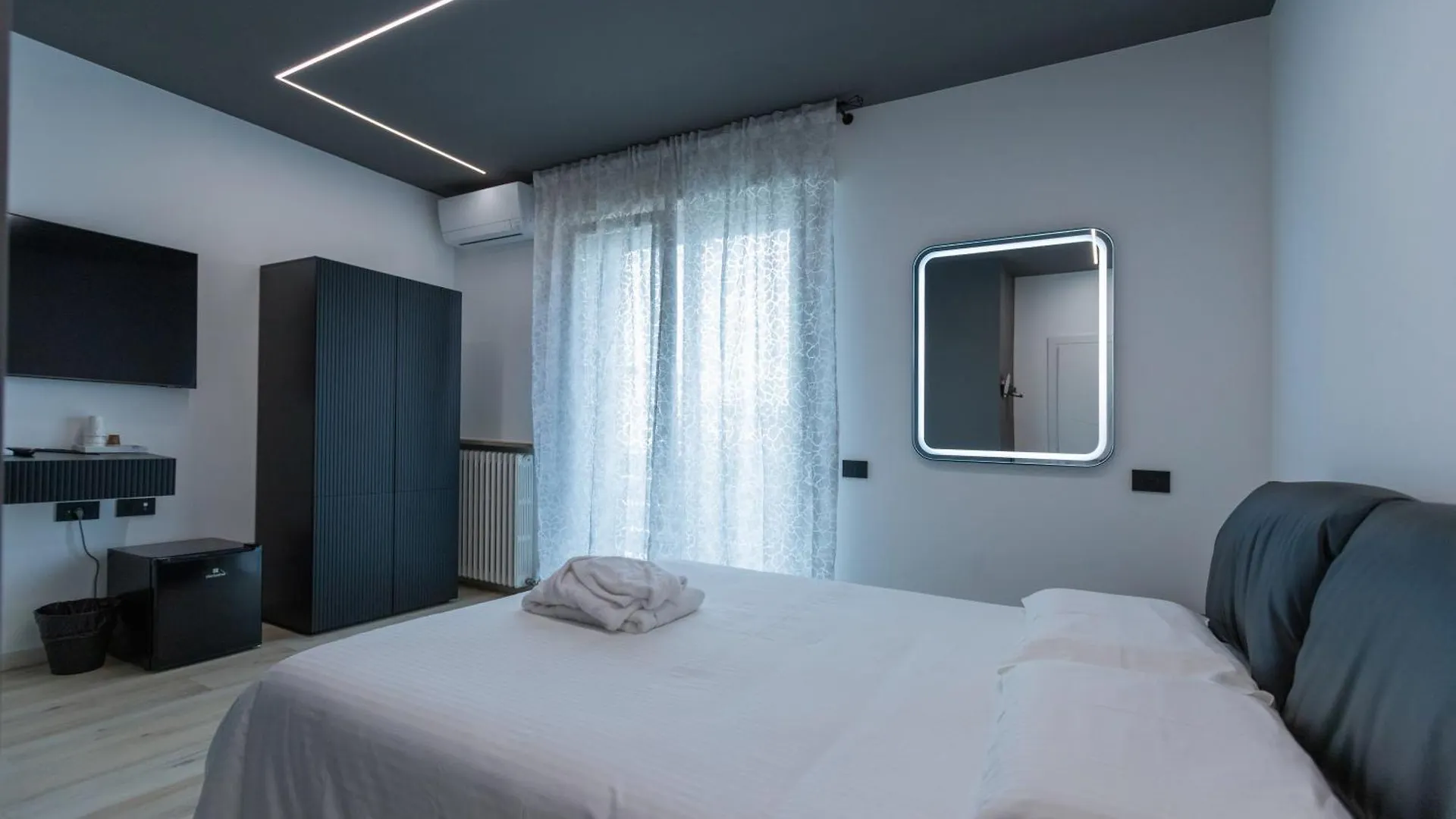 ゲストハウス Verona Borgo Roma Luxury Rooms & Apartment